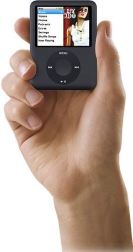 Apple iPod Nano 3rd Gen - 8GB - Black by Apple - Refurbished - Very Good condition - Image 3