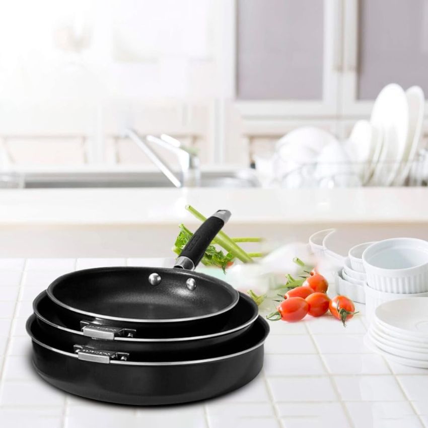 Cuisinart N51-9BK SmartNest Nonstick Aluminum Cookware Set 9-Piece - Black by Cuisinart - Image 3