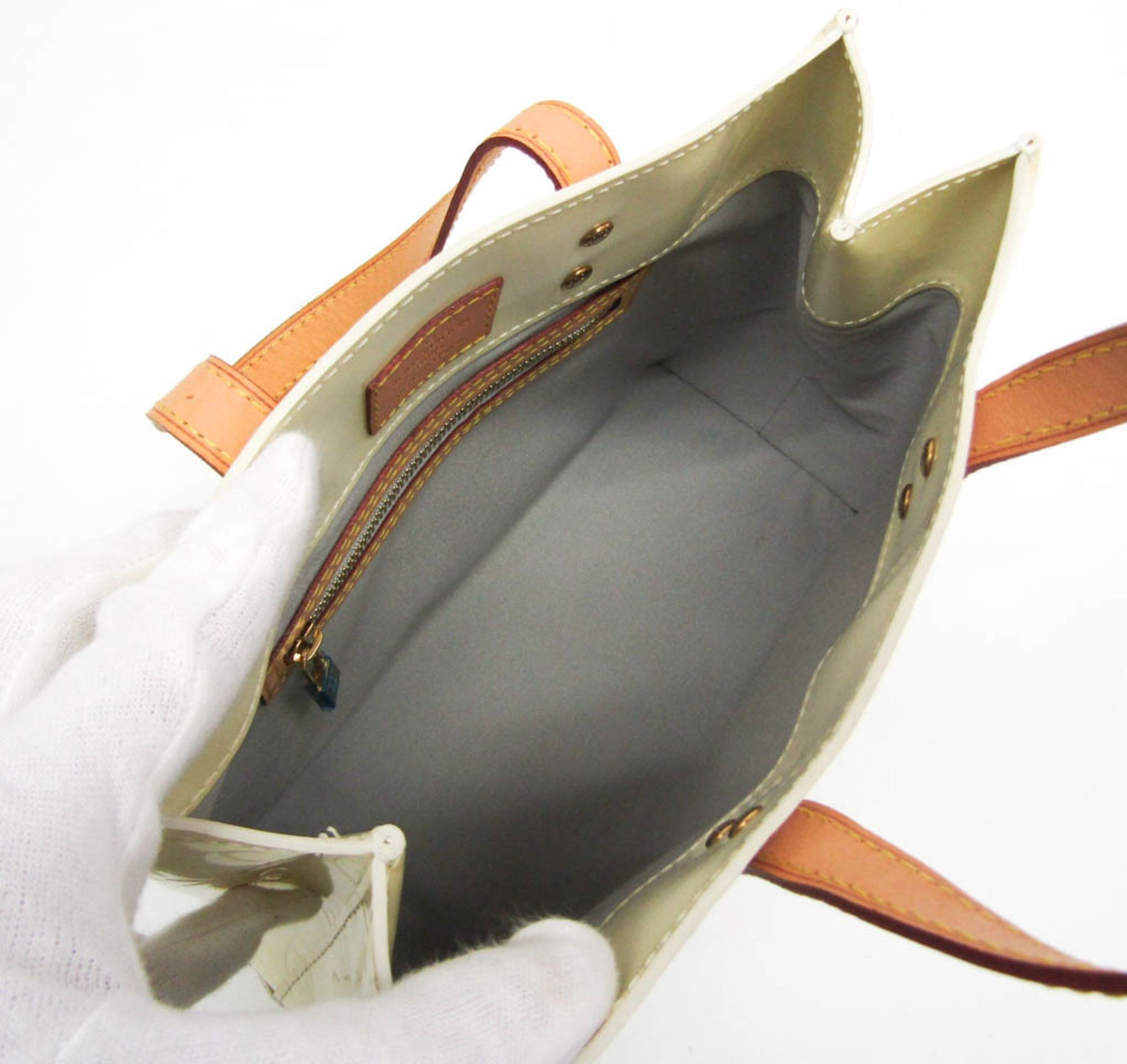 Louis Vuitton Reade PM Monogram Vernis Handbag - Vernis Leather - Pearl by Louis Vuitton - Image 3