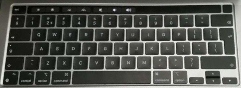 Apple MacBook Pro (2020) 13.3-inch with ISO Keyboard - Apple M1 Chip: 8-Core CPU/8-Core GPU - 8GB - SSD 256GB - Space Grey - Good - Standard Battery by Apple - Refurbished - Good condition - Image 5