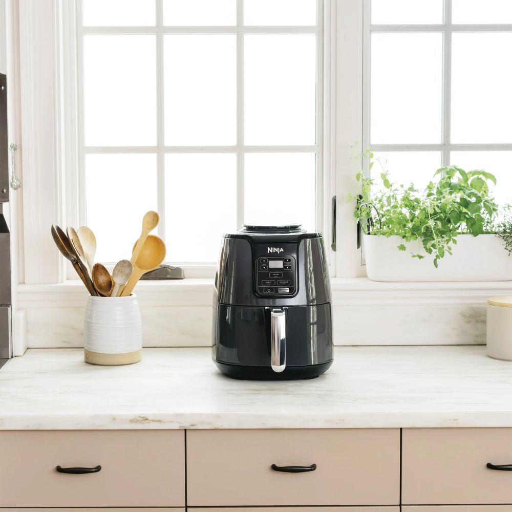 Ninja 4QT. Air Fryer (AF100WM) - Black by Ninja - Image 2