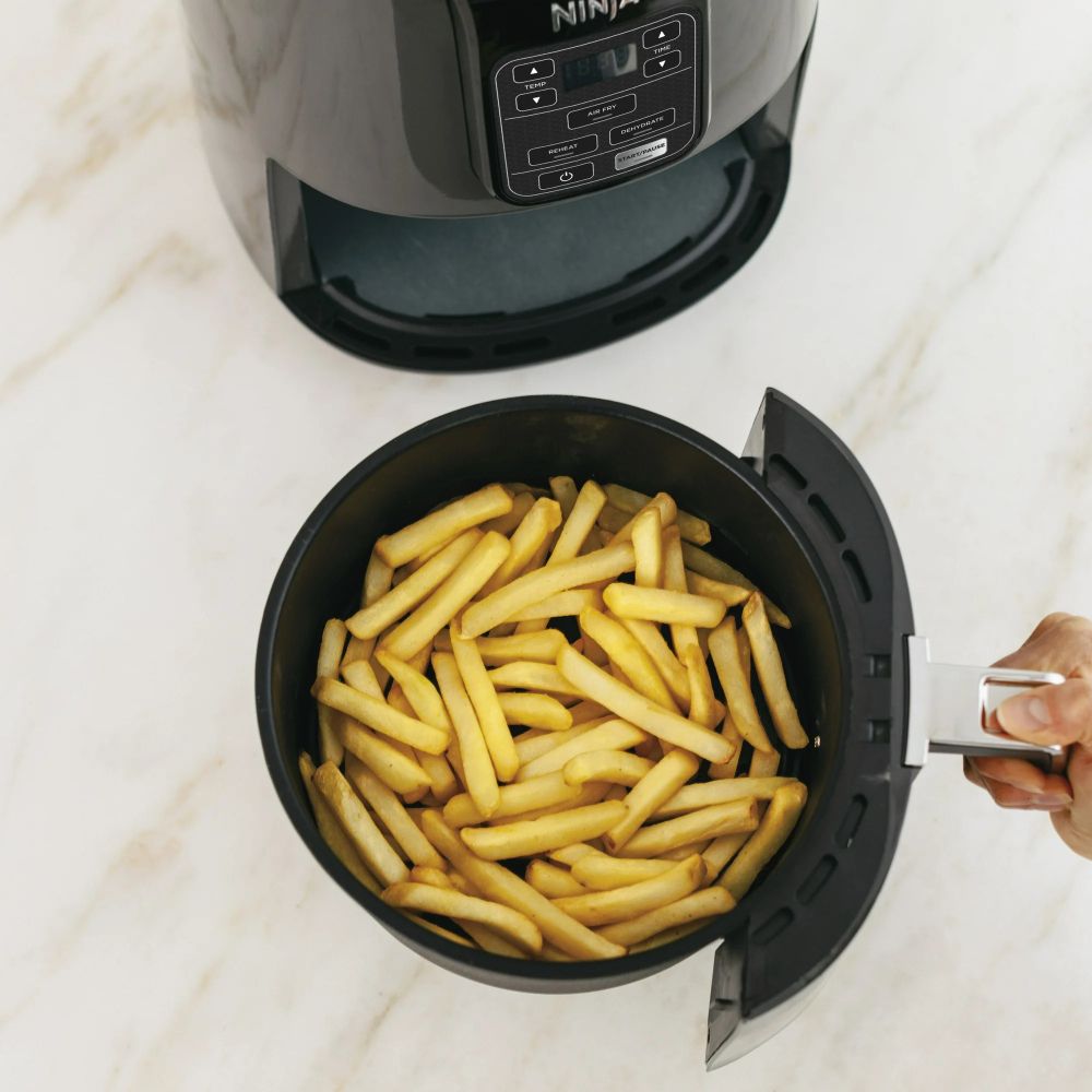 Ninja 4QT. Air Fryer (AF100WM) - Black by Ninja - Image 3