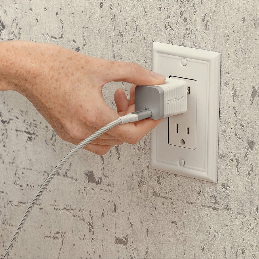 Otterbox Premium Pro Fast Charge USB-C Wall Charger - 30W - Lunar Light (White) - Brand New by Otterbox - Image 6