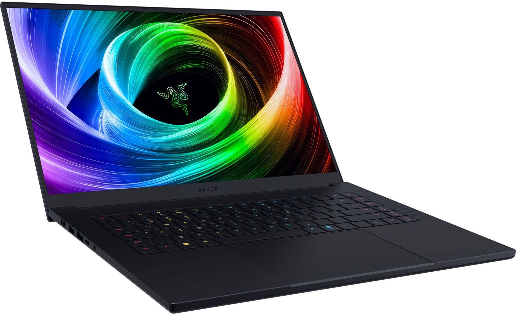Razer Blade 16 (2025) Gaming Laptop 16" - Matte Black - AMD Ryzen AI 9 HX 370 2.0GHz - 32GB RAM - 2TB by Razer - Image 3