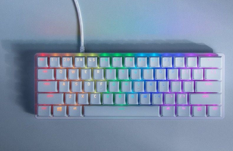 Razer Huntsman Mini 60% Optical Analog Gaming Keyboard - Mercury by Razer - Refurbished - Very Good condition - Image 4