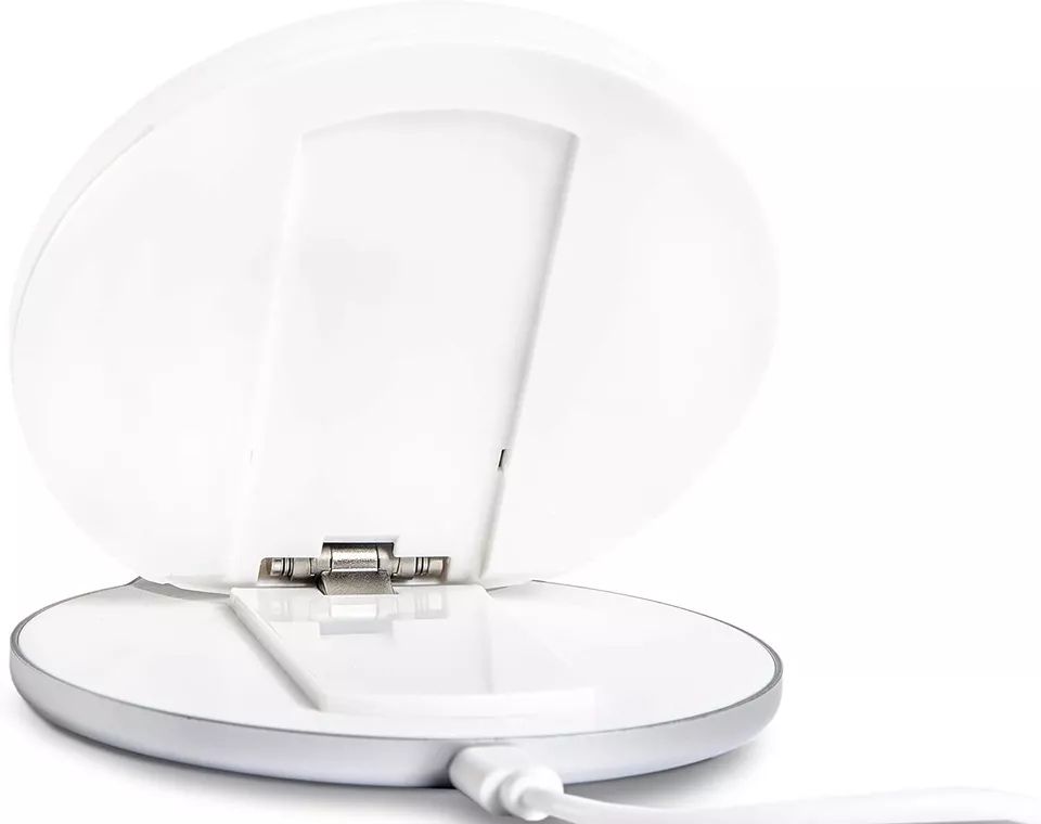 TYLT Crest 10W Convertible Pad + Stand Wireless Charger - White by TYLT - Refurbished - Very Good condition - Image 3