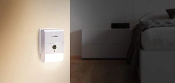 Zmodo ZM-SHRZ01W Smart WiFi Range Extender with LED Nightlight - White by Zmodo - Refurbished - Very Good condition - Image 3